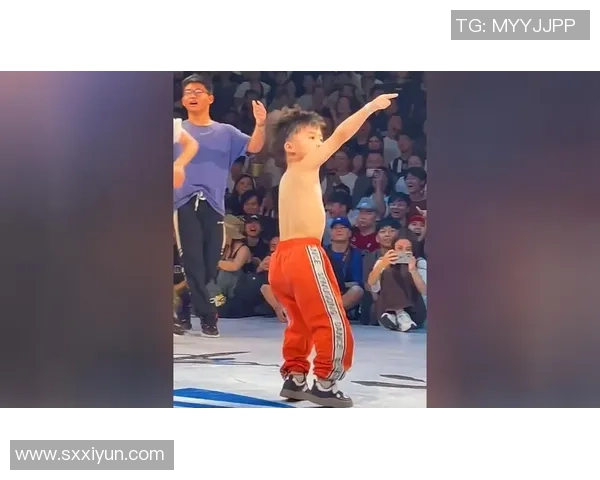 重庆街舞队荣获全国街舞比赛第三名展现实力与风采